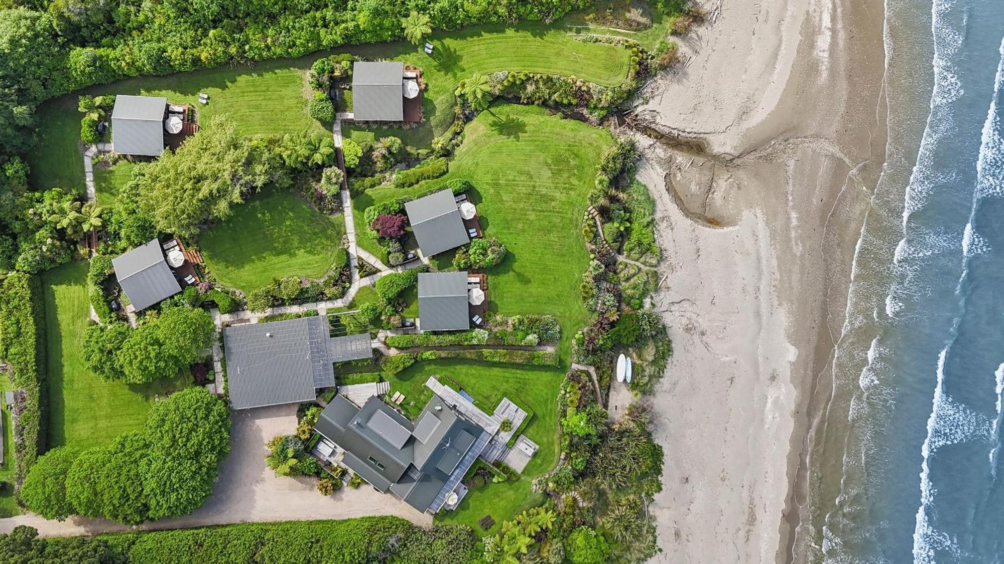 Adrift In Golden Bay- Absolute Beachfront Villas (Adults Only) Collingwood Zewnętrze zdjęcie