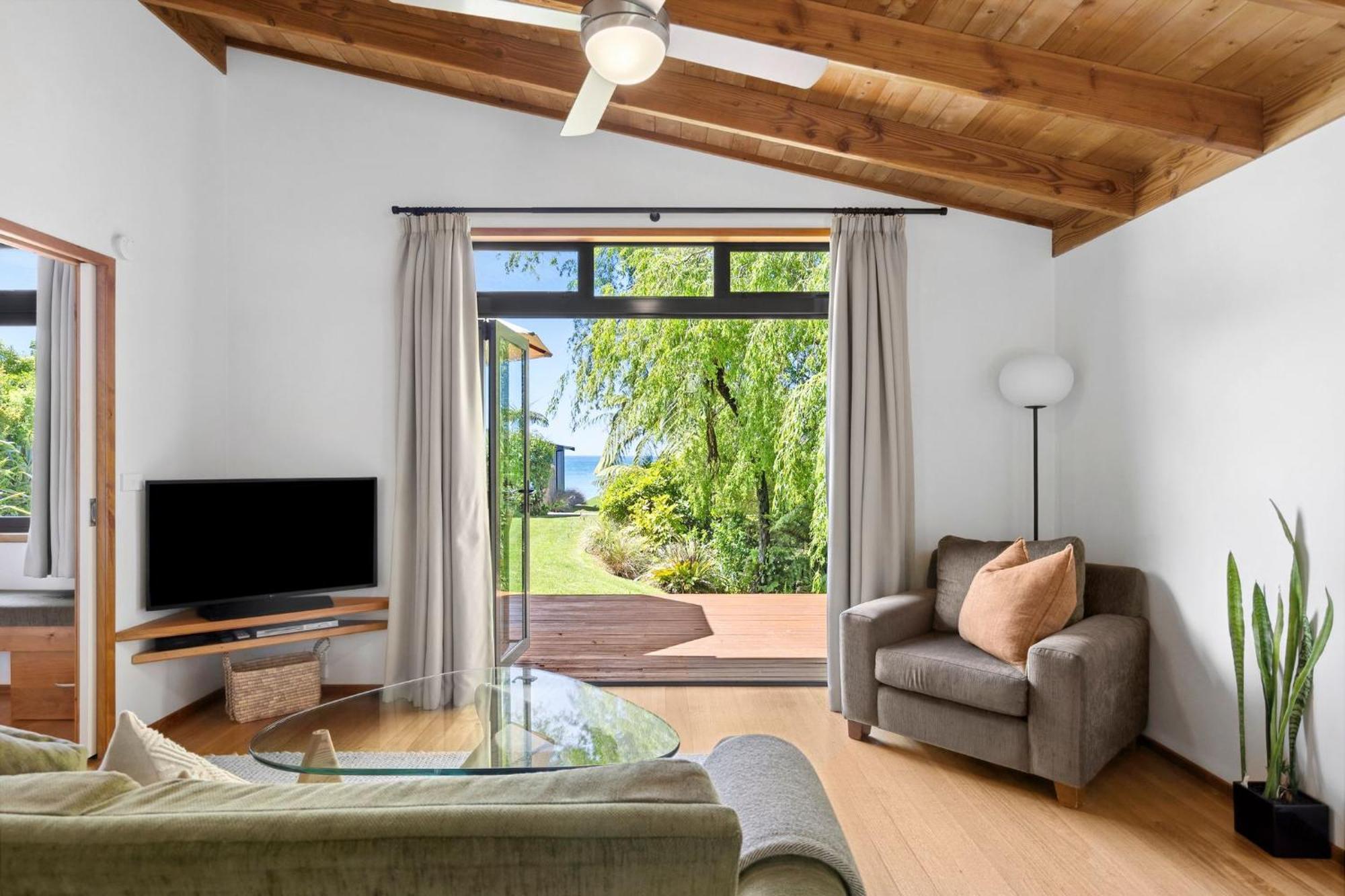 Adrift In Golden Bay- Absolute Beachfront Villas (Adults Only) Collingwood Zewnętrze zdjęcie