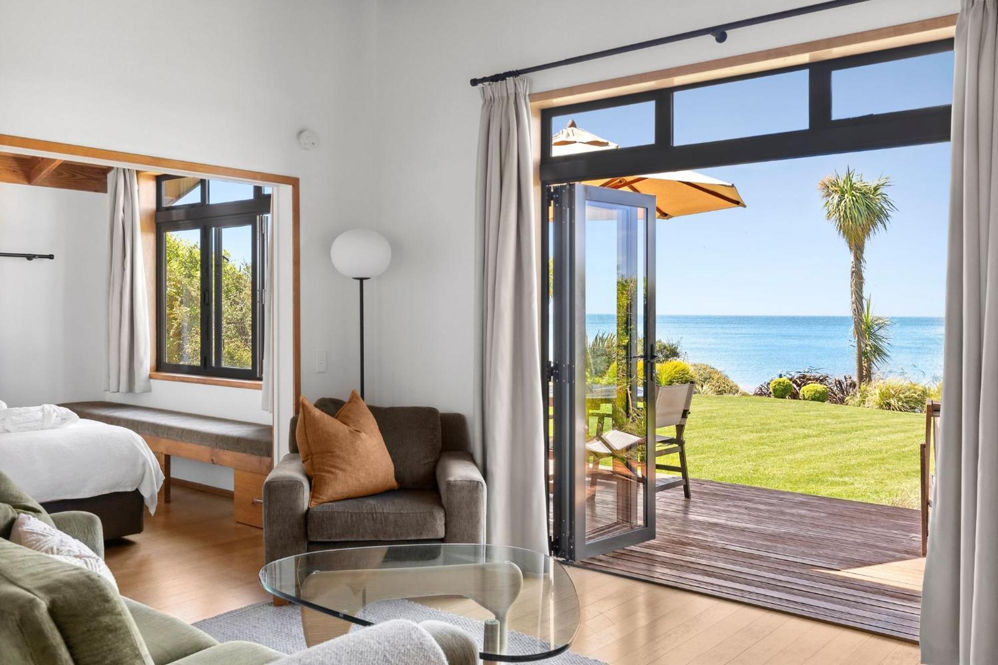 Adrift In Golden Bay- Absolute Beachfront Villas (Adults Only) Collingwood Zewnętrze zdjęcie