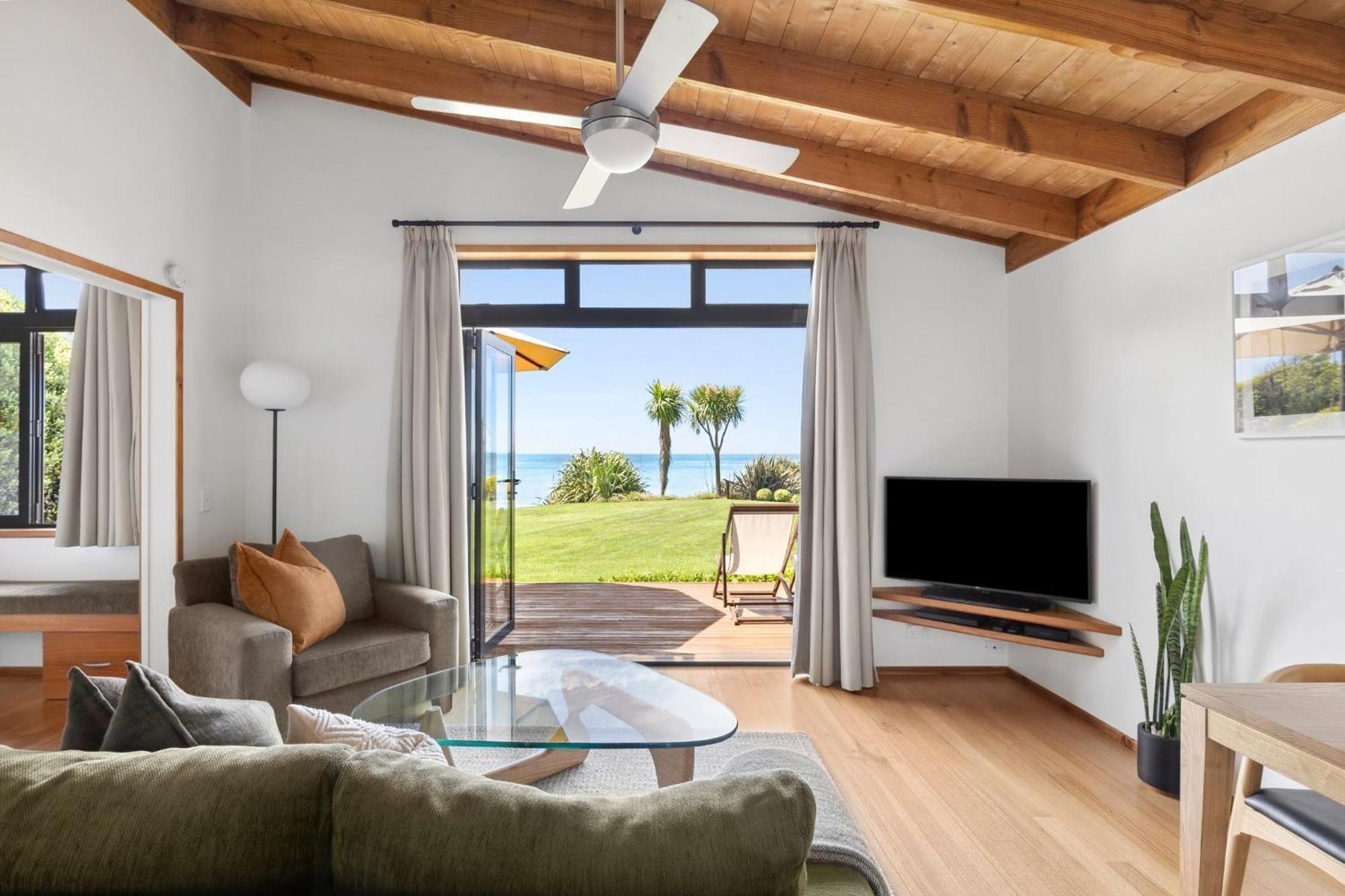 Adrift In Golden Bay- Absolute Beachfront Villas (Adults Only) Collingwood Zewnętrze zdjęcie